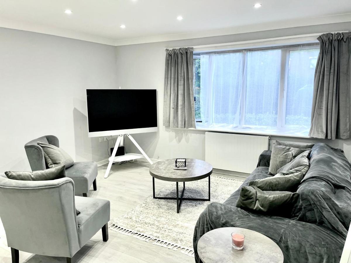 Lovely 1 Bed Apartment, 15Mins From Central Londres Extérieur photo